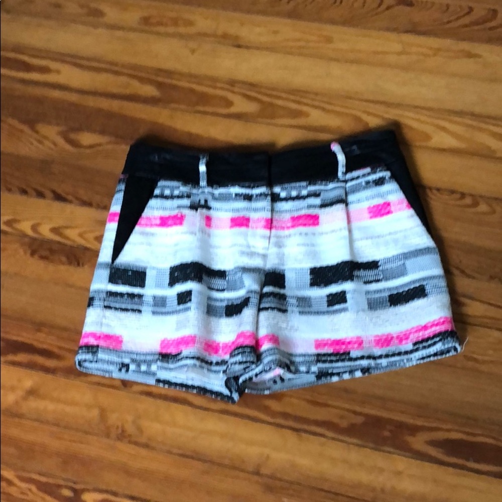Milly - cotton pleated shorts w/leather waist.